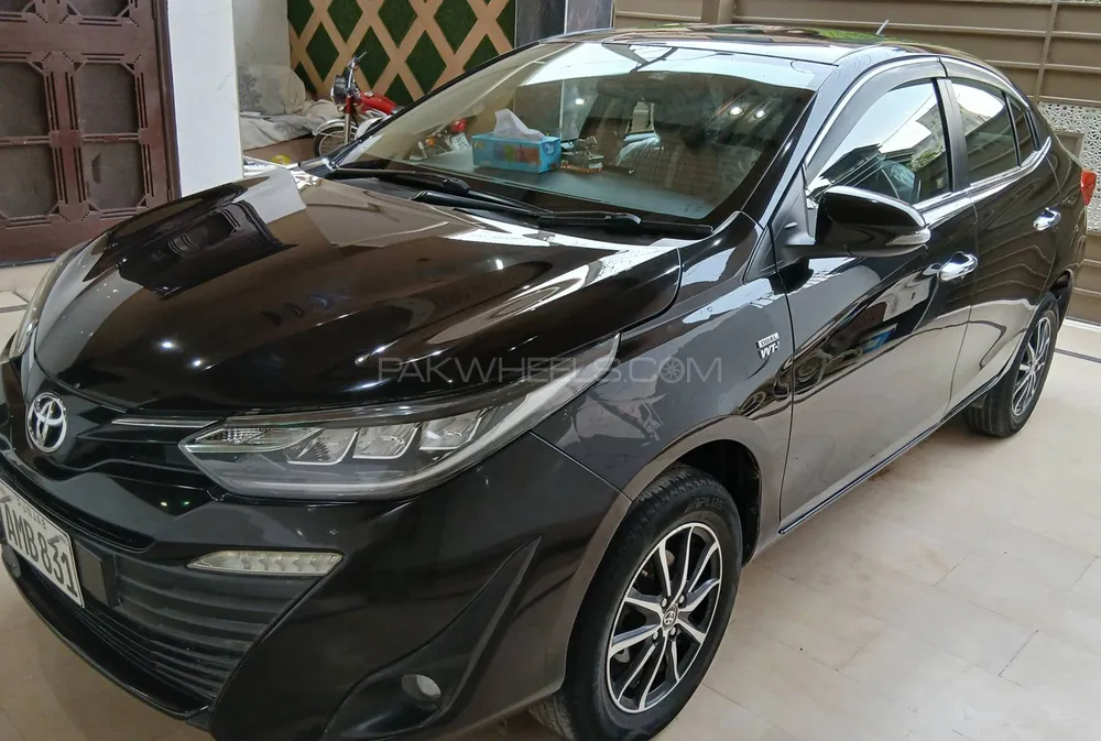 Toyota Yaris Sedan 2021 for Sale in Lahore Image-1