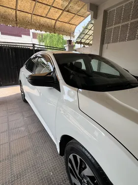 Honda Civic Oriel 1.8 i-VTEC CVT 2018