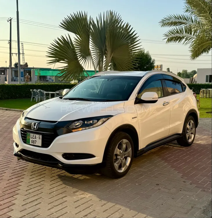 Honda Vezel 2013 for Sale in Multan Image-1