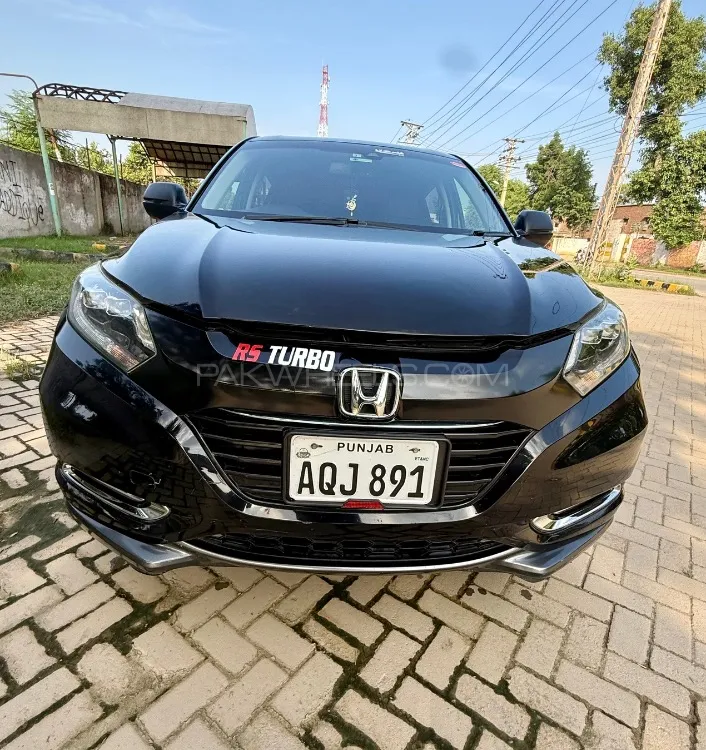 Honda Vezel 2017 for Sale in Sialkot Image-1
