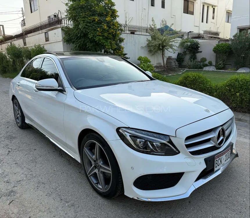 Mercedes Benz C Class 2015 for Sale in Karachi Image-1