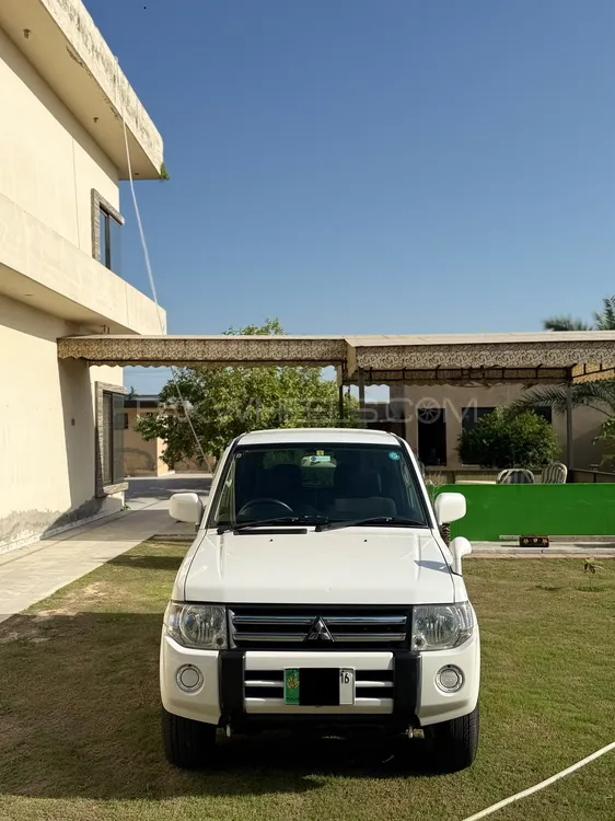 Mitsubishi Pajero Mini 2011 for Sale in Lahore Image-1