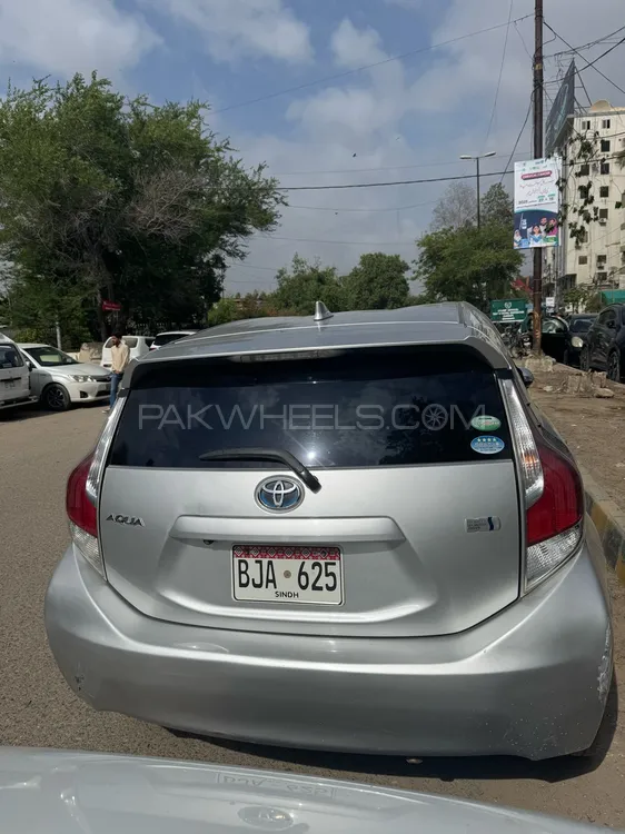 Toyota Aqua 2015 for Sale in Karachi Image-1