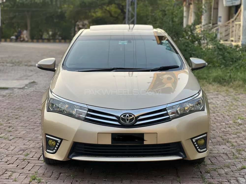 Toyota Corolla 2014 for Sale in Lahore Image-1