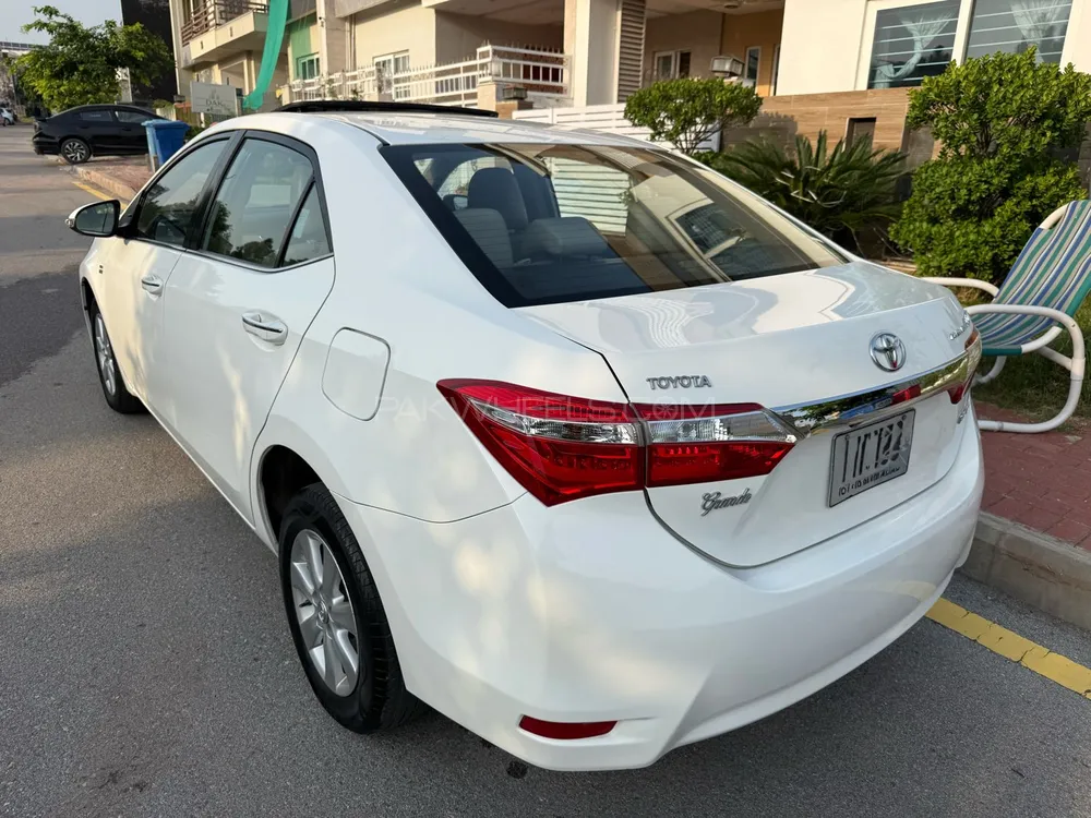 Toyota Corolla 2014 for Sale in Islamabad Image-1