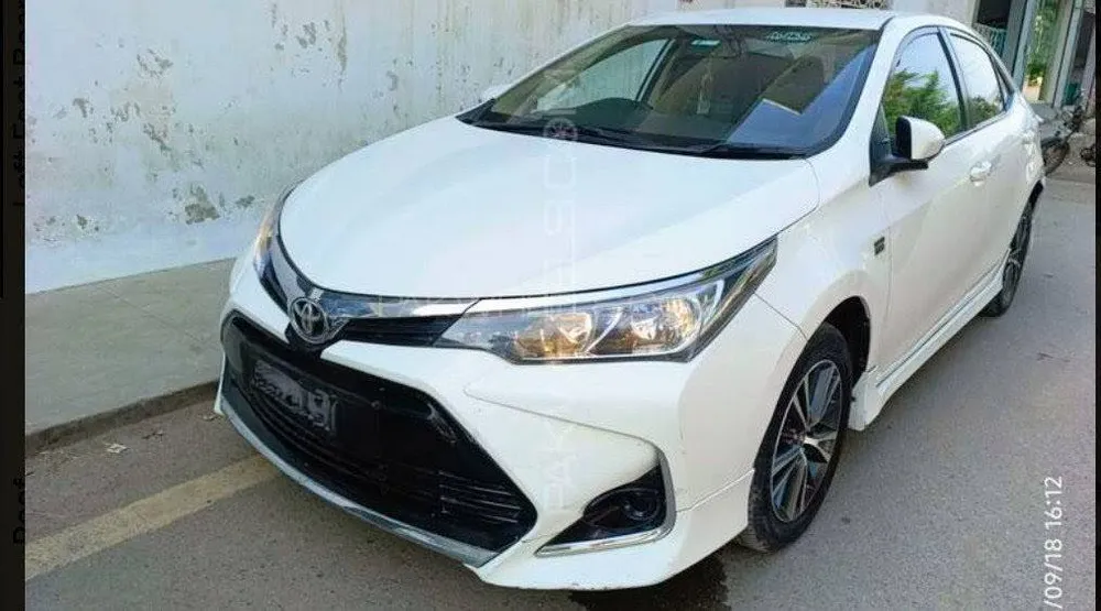 Toyota Corolla 2021 for Sale in Karachi Image-1