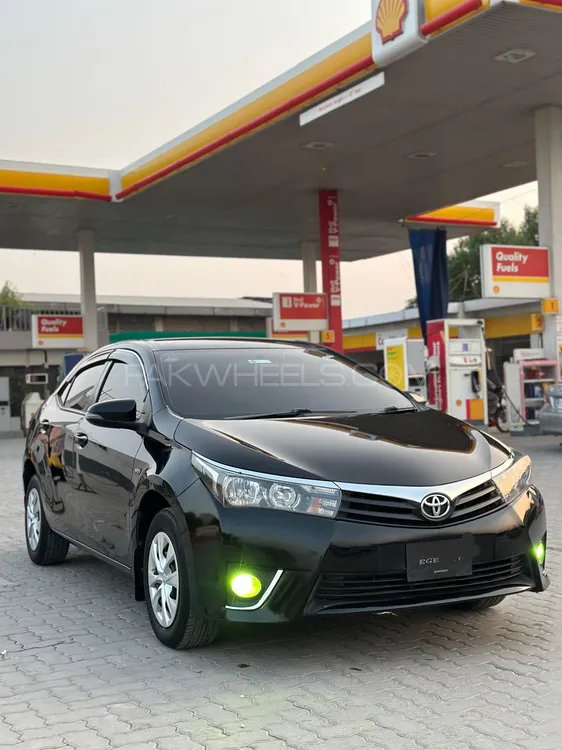 Toyota Corolla 2016 for Sale in Peshawar Toyota Corolla 2016 for Sale in Peshawar Image-2