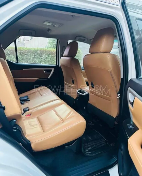 Toyota Fortuner 2017 for Sale in Karachi Toyota Fortuner 2017 for Sale in Karachi Image-8
