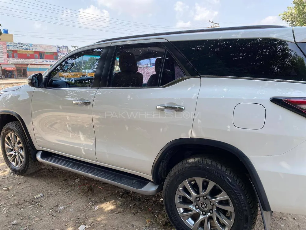 Toyota Fortuner 2022 for Sale in Lahore Image-1