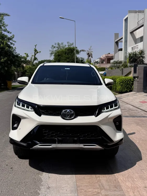 Toyota Fortuner 2022 for Sale in Lahore Image-1