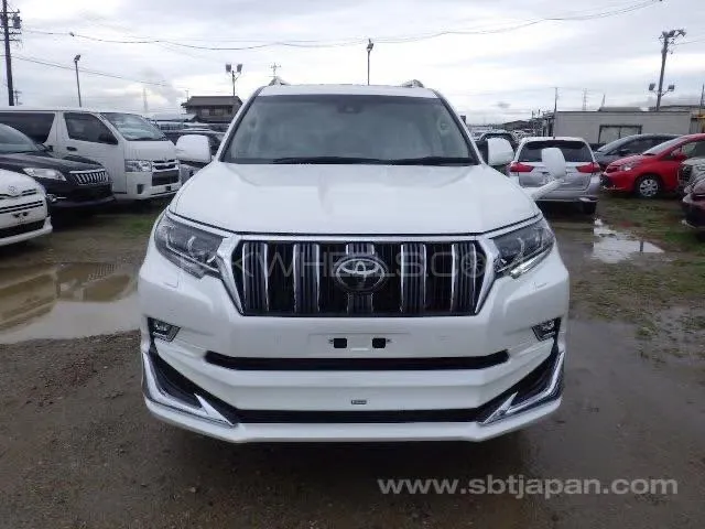 Toyota Prado 2020 for Sale in Karachi Image-1