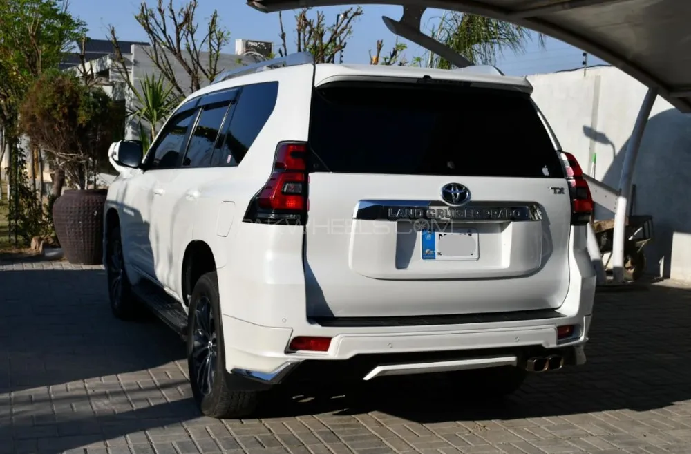 Toyota Prado 2018 for Sale in Islamabad Image-1