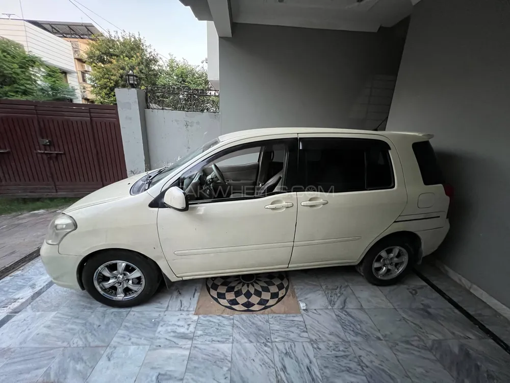 Toyota Raum 2004 for Sale in Islamabad Image-1