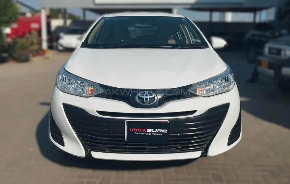 Toyota Yaris Sedan 2023 for Sale in Karachi Image-1