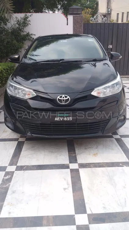 Toyota Yaris Sedan 2021 for Sale in Vehari Image-1