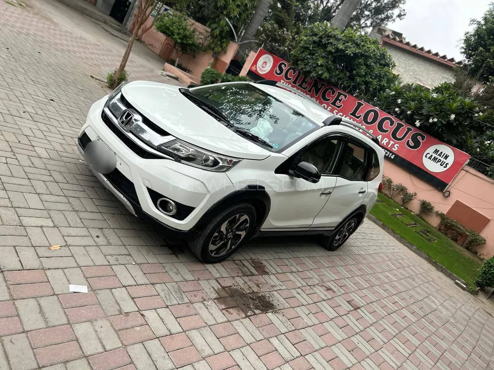 Honda BR-V 2018 for Sale in Lahore Image-1
