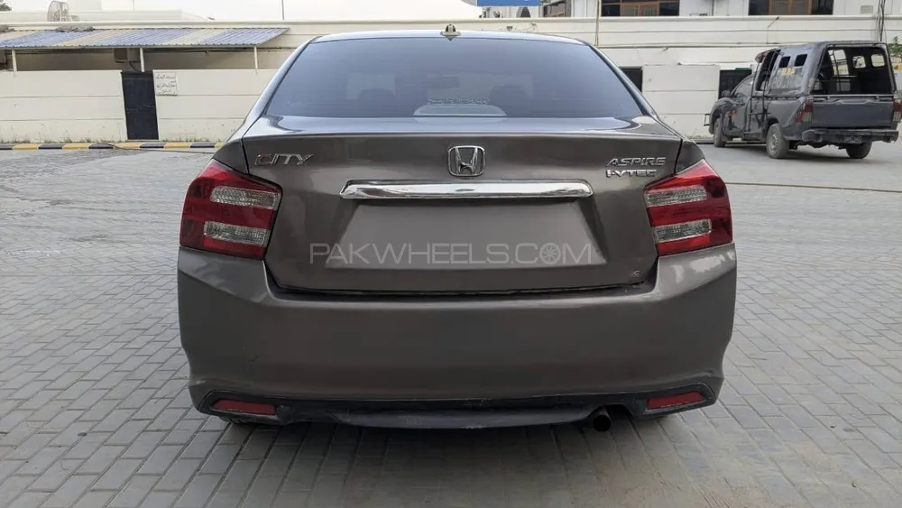 Honda City 2018 for Sale in Karachi Image-1