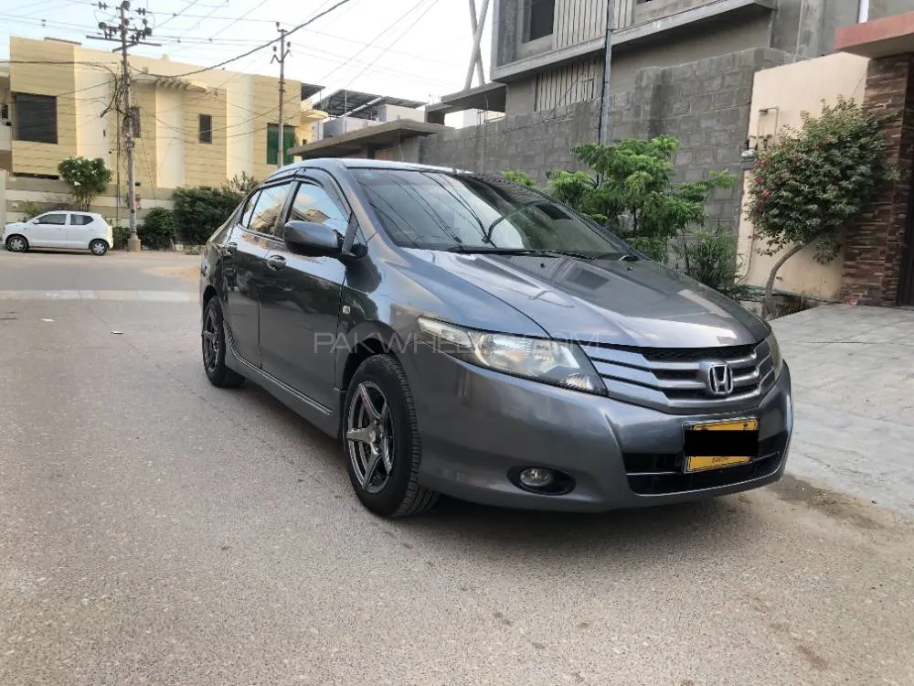 Honda City 2013 for Sale in Karachi Image-1