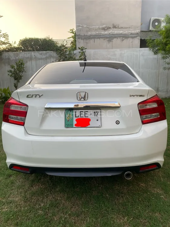 Honda City 2017 for Sale in Faisalabad Image-1