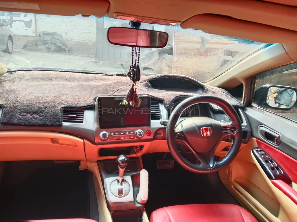 Honda Civic 2010 for Sale in Multan Image-1