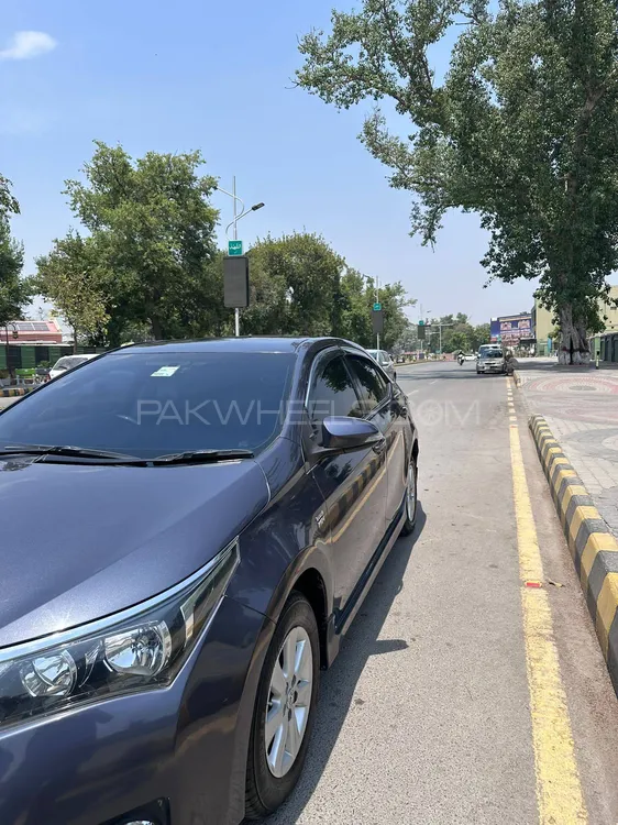 Toyota Corolla 2014 for Sale in Peshawar Image-1
