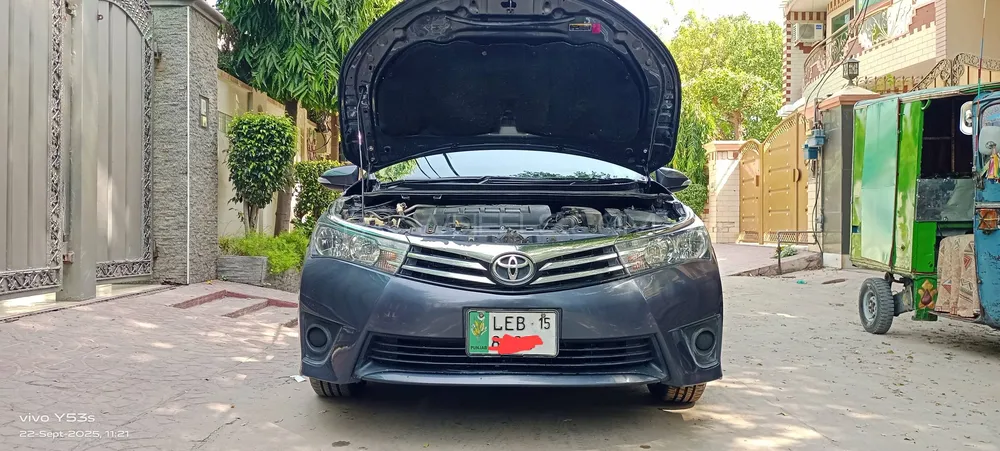Toyota Corolla 2015 for Sale in Sargodha Image-1