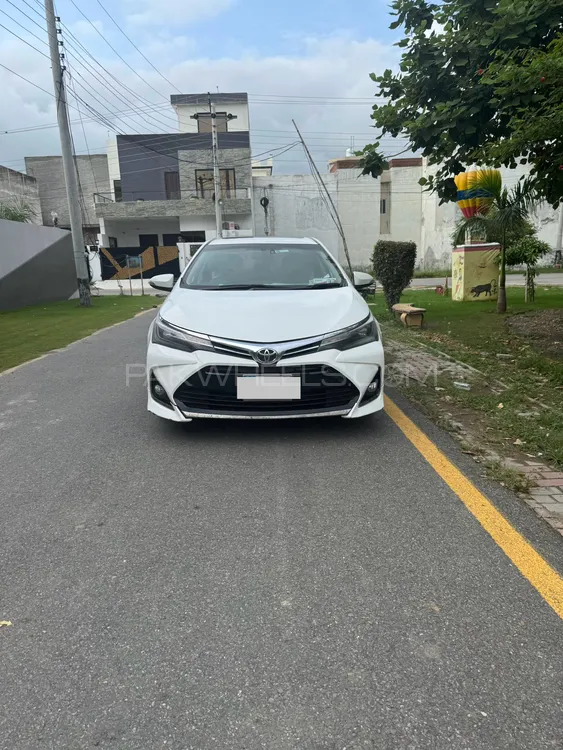 Toyota Corolla 2015 for Sale in Mandi bahauddin Image-1