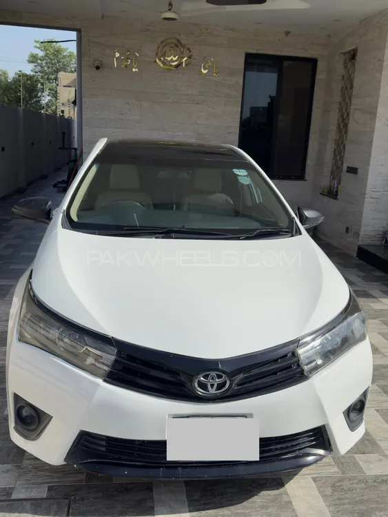 Toyota Corolla 2016 for Sale in Lahore Image-1