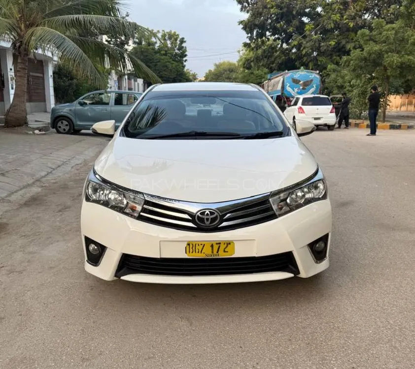Toyota Corolla 2016 for Sale in Karachi Image-1