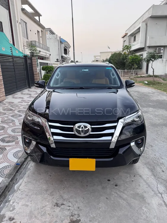Toyota Fortuner 2017 for Sale in Gujranwala Image-1