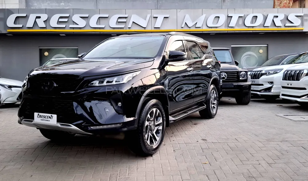 Toyota Fortuner 2023 for Sale in Karachi Image-1