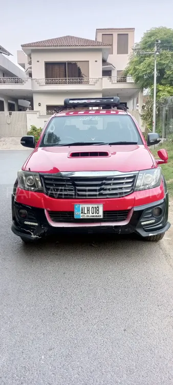 Toyota Hilux 2014 for Sale in Islamabad Image-1