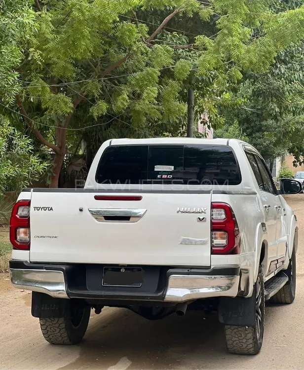 Toyota Hilux 2017 for Sale in Karachi Toyota Hilux 2017 for Sale in Karachi Image-4