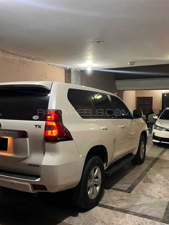ٹویوٹا پراڈو 2018 for Sale in لاہور Image-1