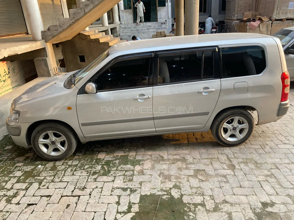 Toyota Succeed 2007 for Sale in Peshawar Image-1
