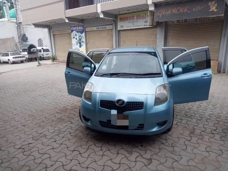 Toyota Vitz 2007 for Sale in Islamabad Image-1