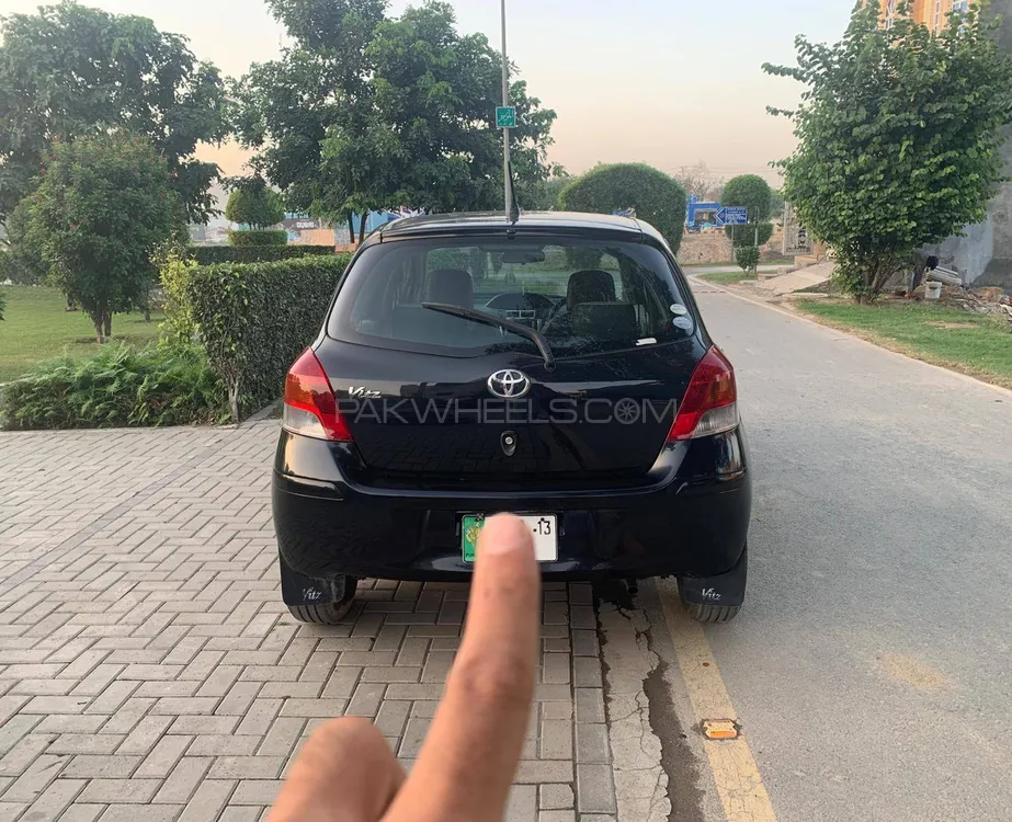 Toyota Vitz 2013 for Sale in Lahore Image-1