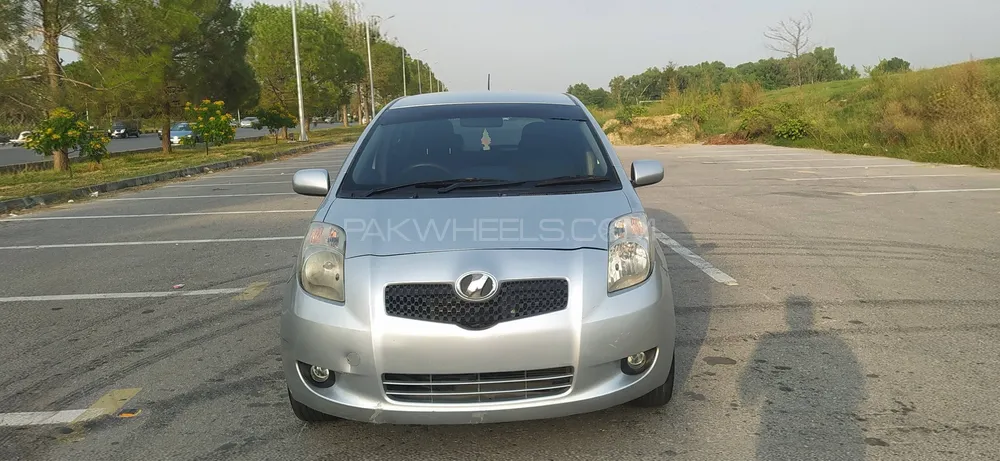 Toyota Vitz 2006 for Sale in Islamabad Image-1