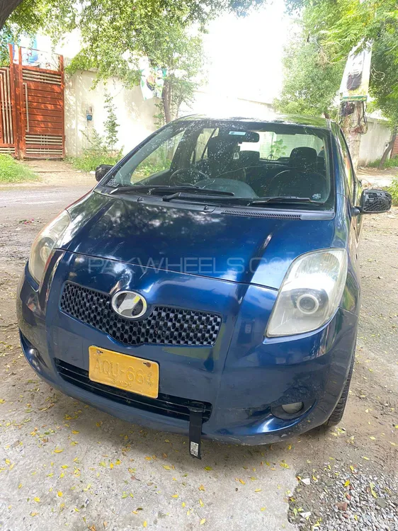 Toyota Vitz 2008 for Sale in Lahore Image-1