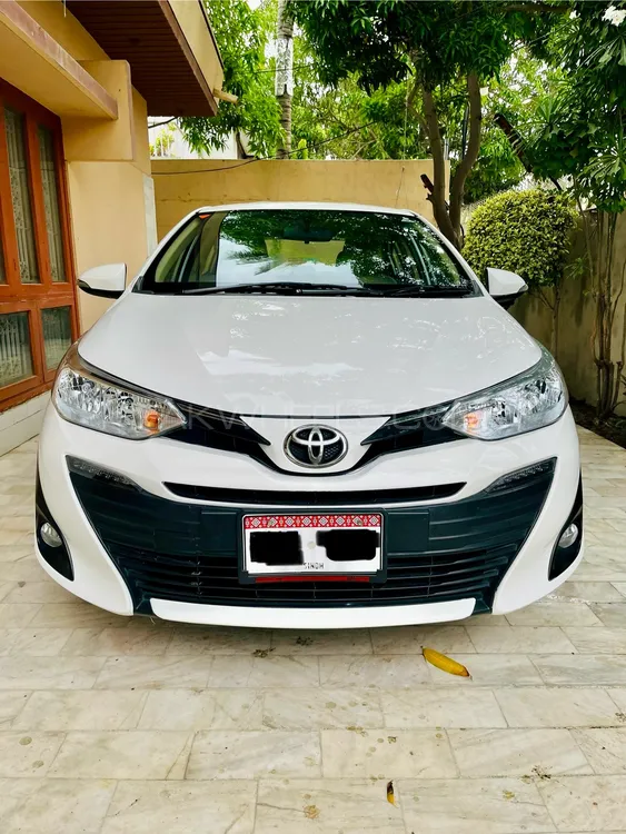 Toyota Yaris Sedan 2022 for Sale in Karachi Image-1