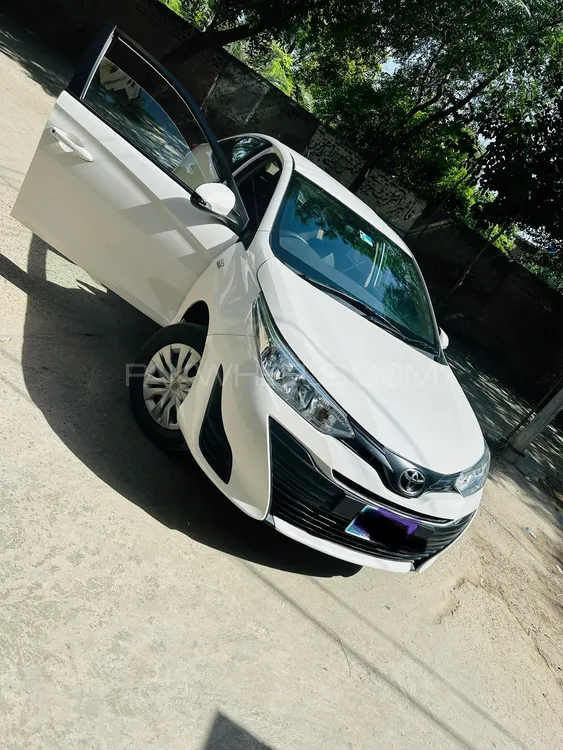 Toyota Yaris Sedan 2022 for Sale in Faisalabad Image-1