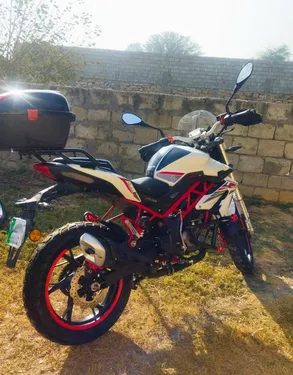 Benelli TNT 150i 2019