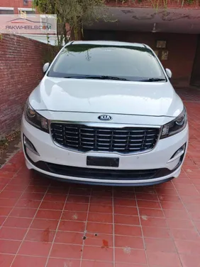 KIA Carnival EX+ 2019