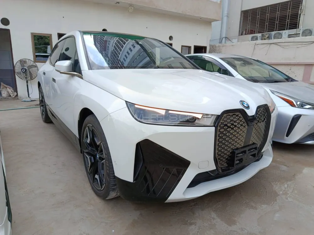 BMW iX 2022 for Sale in Karachi Image-1