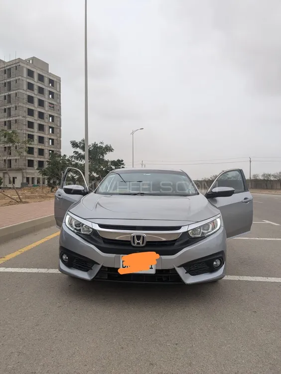 Honda Civic 2018 for Sale in Karachi Image-1