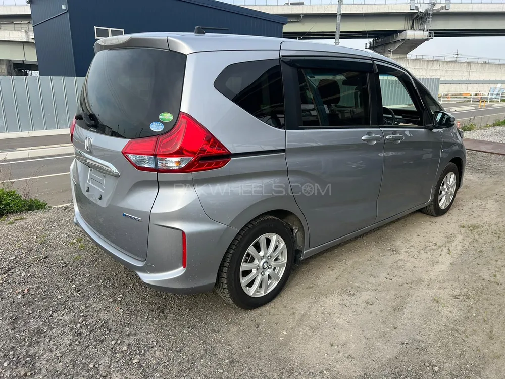 Honda Freed 2019 for Sale in Karachi Image-1