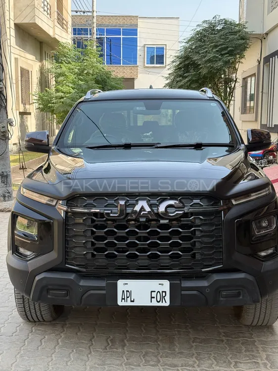 JAC T9 2025 for Sale in Gojra Image-1