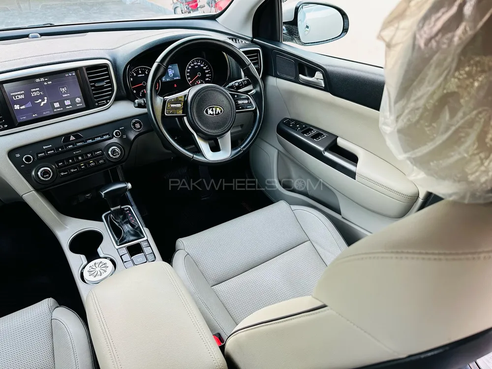 KIA Sportage 2023 for Sale in Lahore Image-1