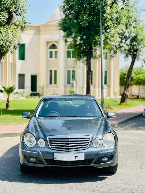 Mercedes Benz E Class 2007 for Sale in Lahore Image-1