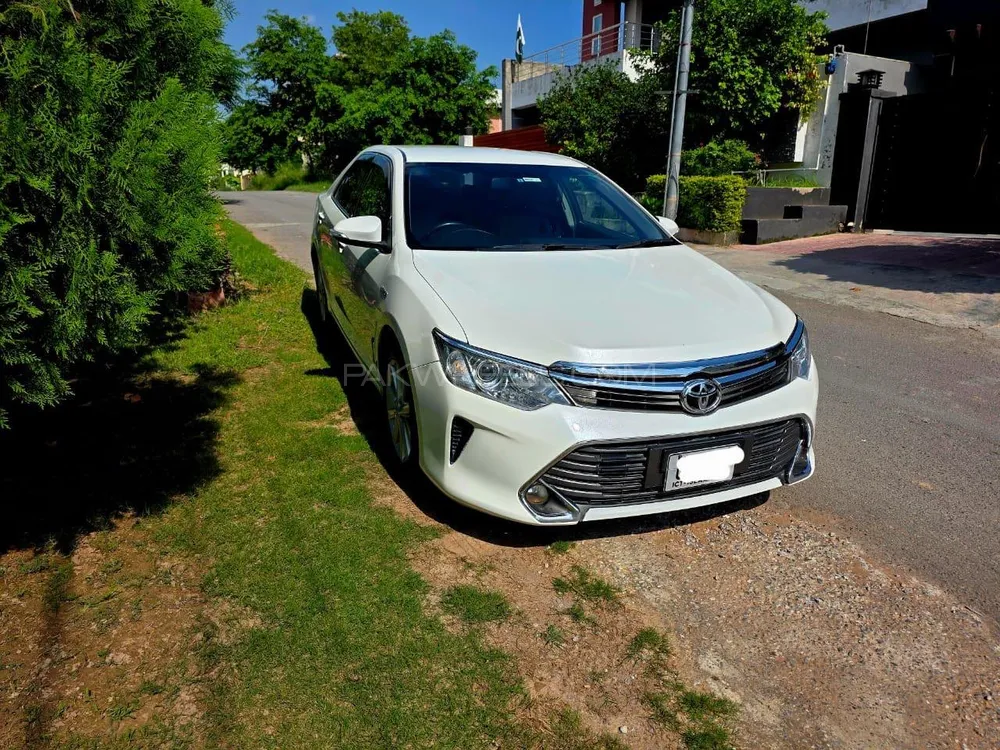 Toyota Camry 2012 for Sale in Islamabad Image-1
